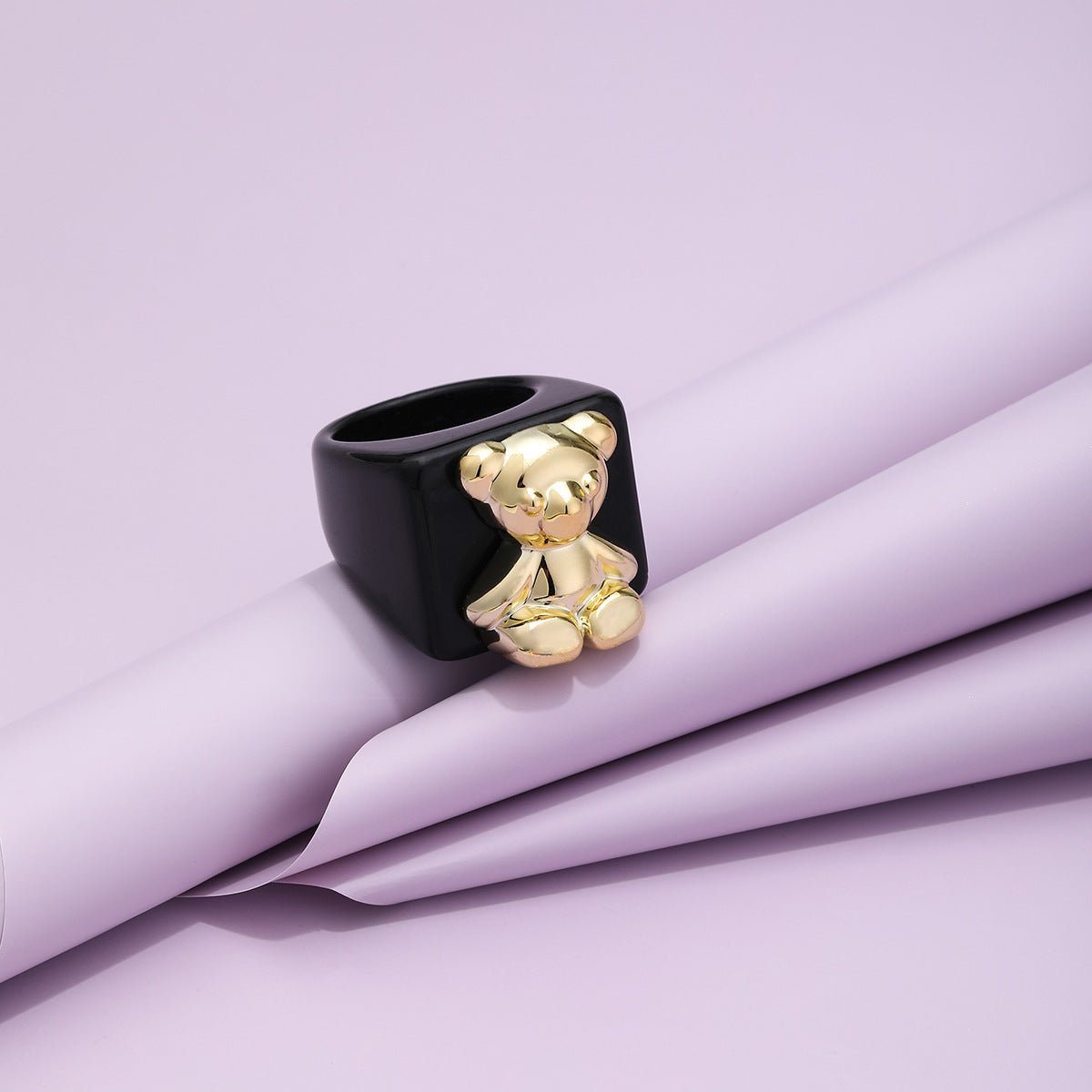 Cartoon bear acrylic ring
